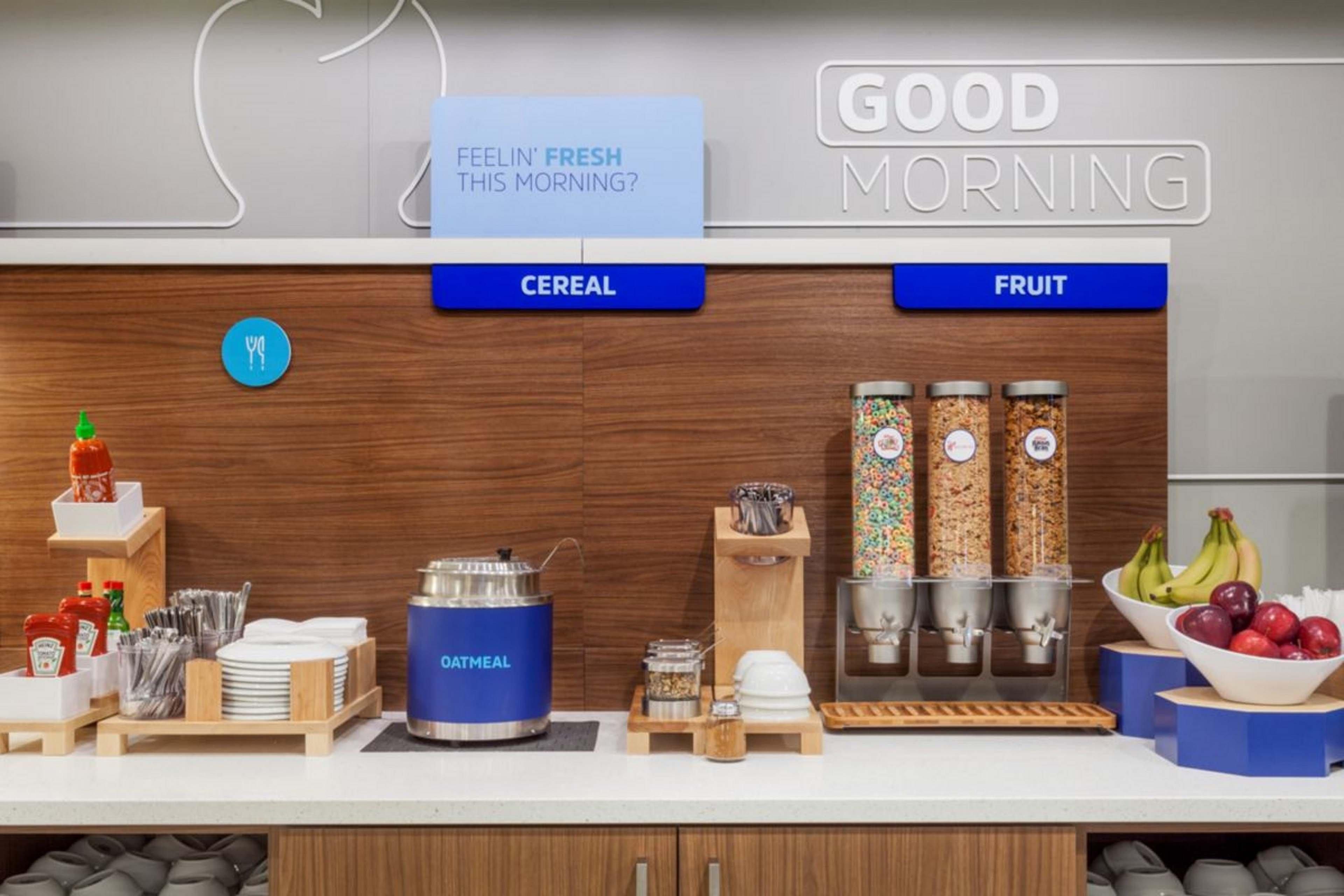 Holiday Inn Express Hotel & Suites Bloomington-Normal University Area By Ihg Exteriör bild