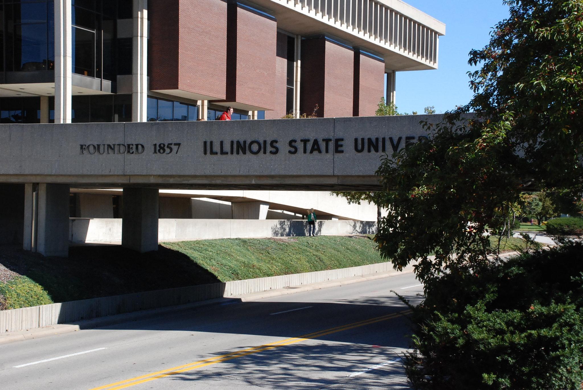 Holiday Inn Express Hotel & Suites Bloomington-Normal University Area By Ihg Exteriör bild